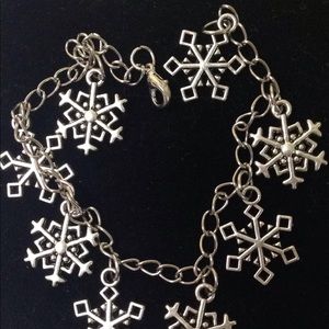 Metal snowflake bracelet